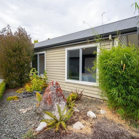 Southland Sounds - Te Anau Holiday Home Exterior foto